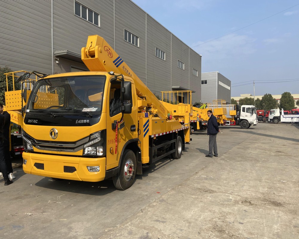 國六東風(fēng)多利卡25米直臂高空作業(yè)車